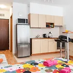 דירה Corvin Gem2 With Parking בודפשט
