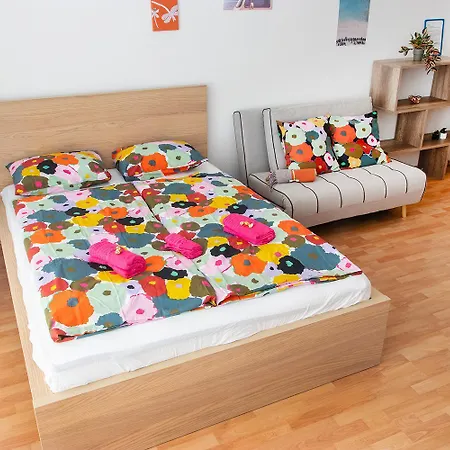 Corvin Gem2 With Parking Apartament