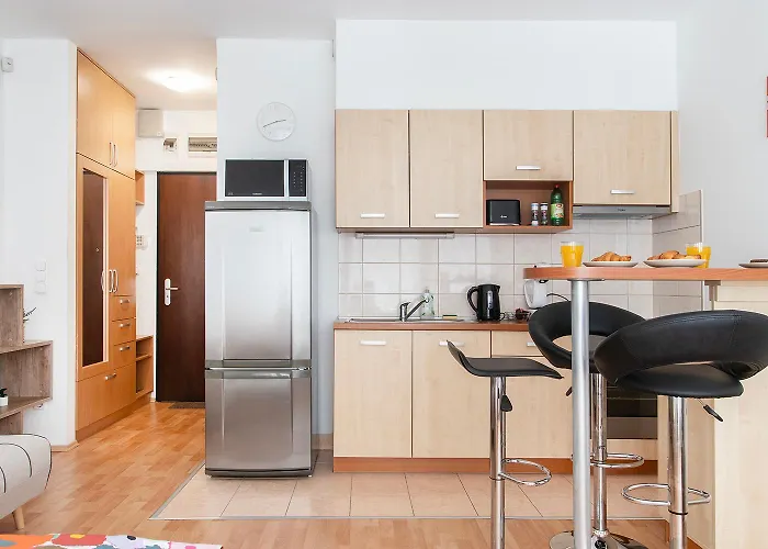 Corvin Gem2 With Parking Appartamento Budapest